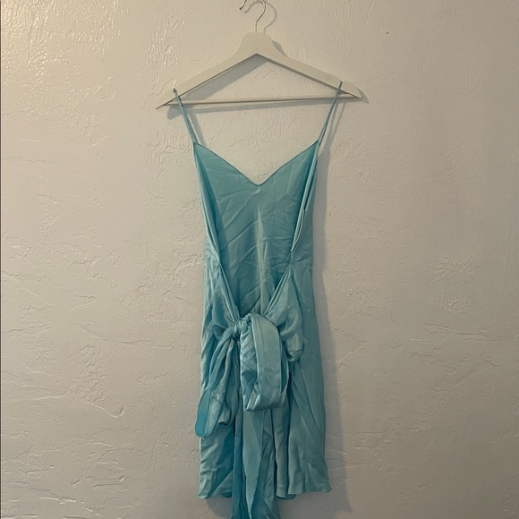 DANNIJO WRAP 100% SILK MINI DRESS - Picture 4 of 15
